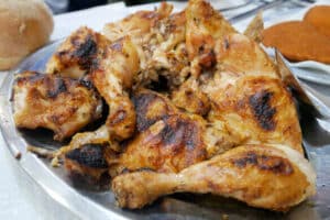 Adictos Polleria – Restaurante