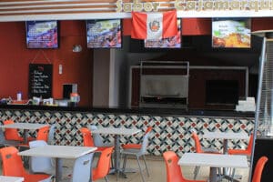 El dorado pollos y parrillas.