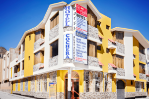 LOS PORTALES DE CHIVAY