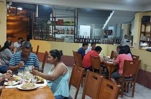 Pollos & Parrillas DELBAR CHICKEN